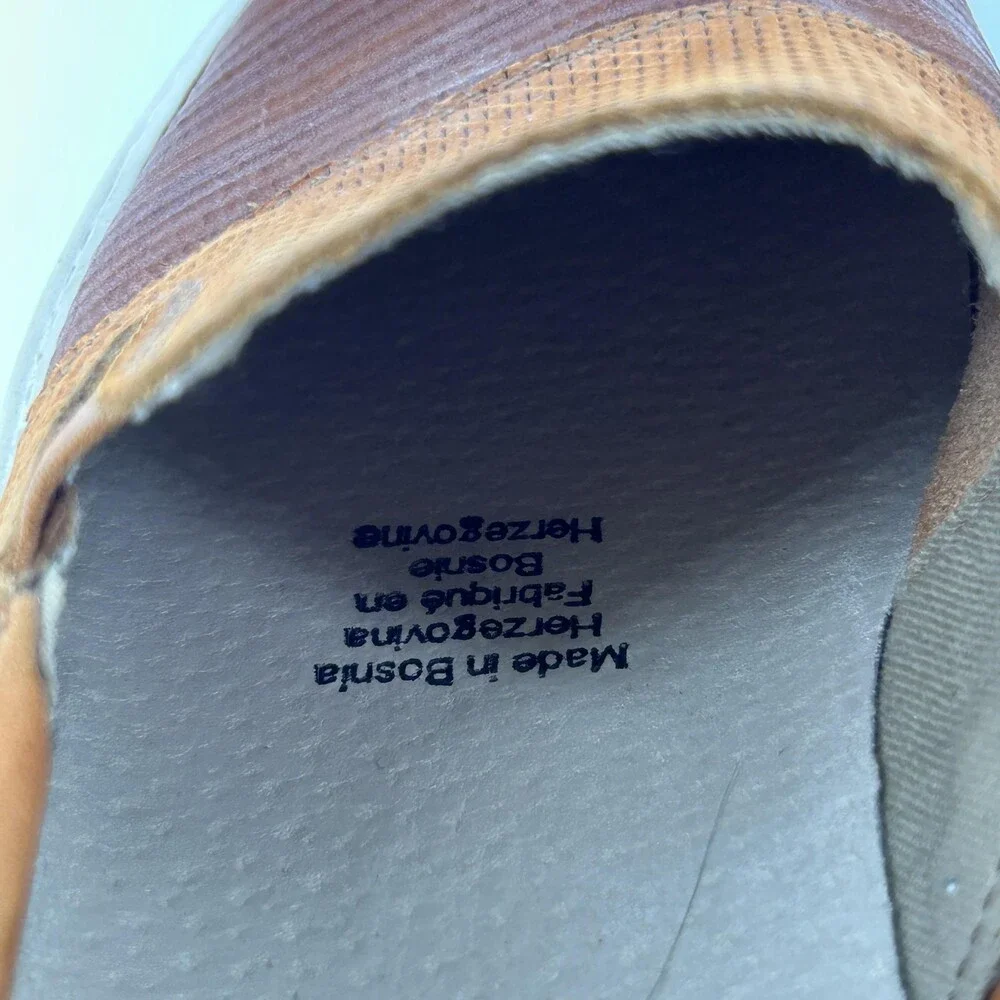Free People Shoes Womens Size 10 EU 41 Textured Leather Slip On Comfort Sneaker